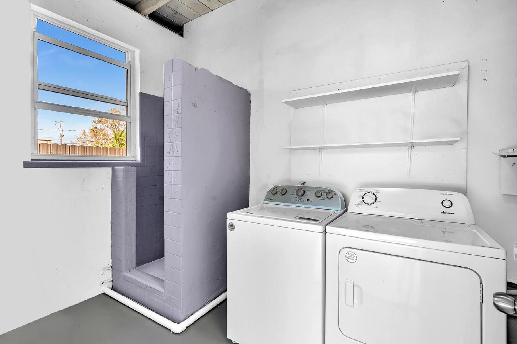 Hard Rock & Casino Getaway 3 Bdrm *